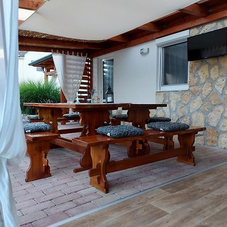 Tulipán Vendégház Sárospatak Exterior foto