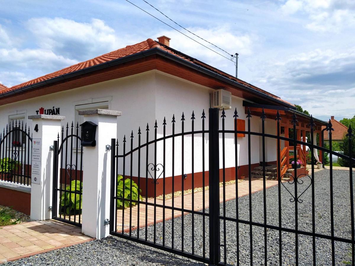 Tulipán Vendégház Sárospatak Exterior foto