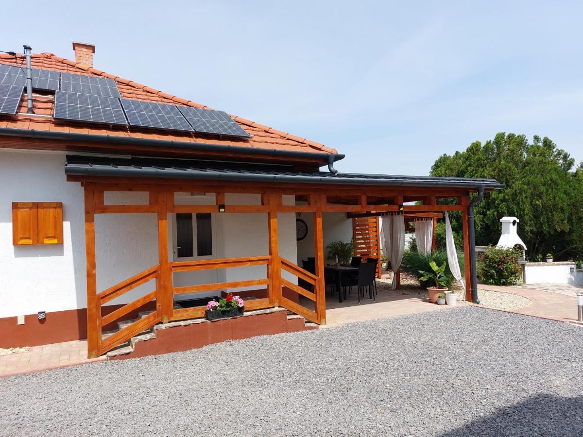 Tulipán Vendégház Sárospatak Exterior foto
