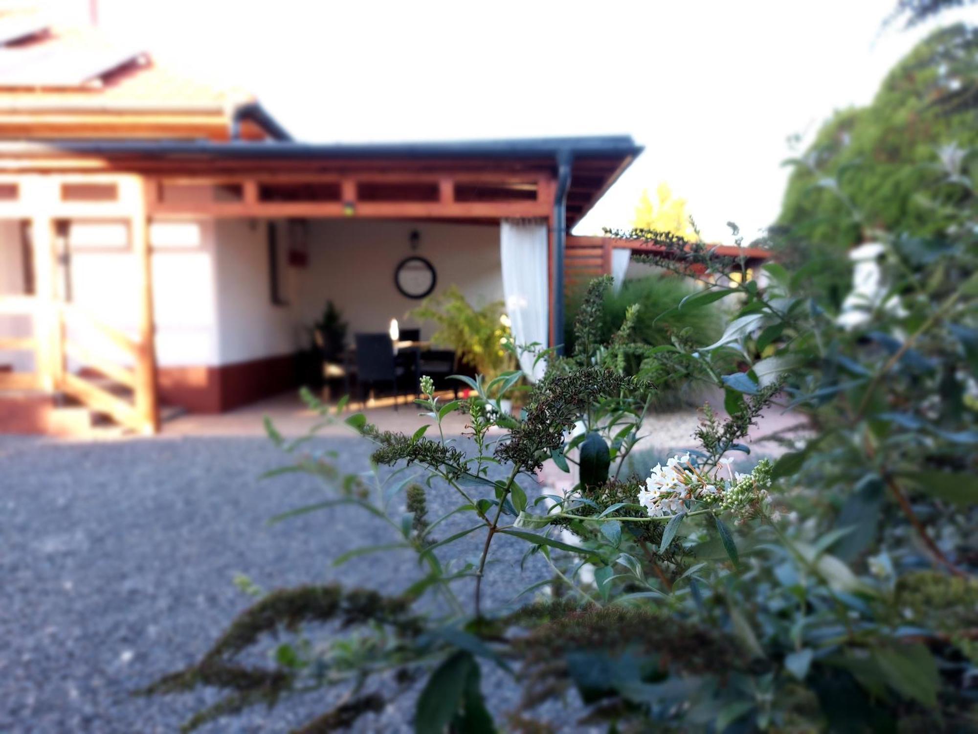 Tulipán Vendégház Sárospatak Exterior foto